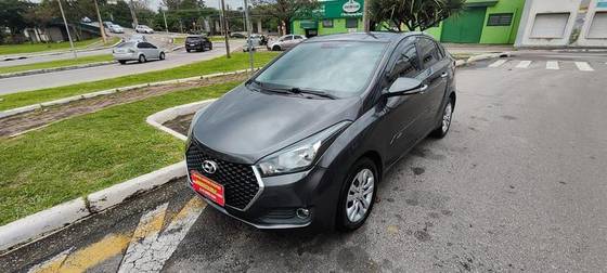 HYUNDAI HB20S 1.0 COMFORT PLUS 12V FLEX 4P MANUAL